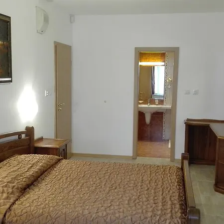Ajax Boutique Apartments