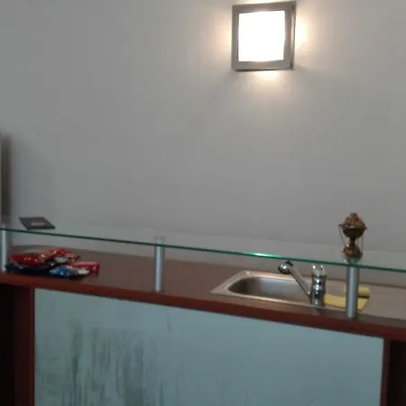 Ajax Boutique Apartments *