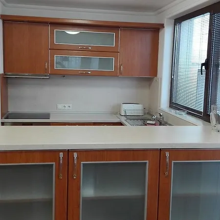 Ajax Boutique Apartments *