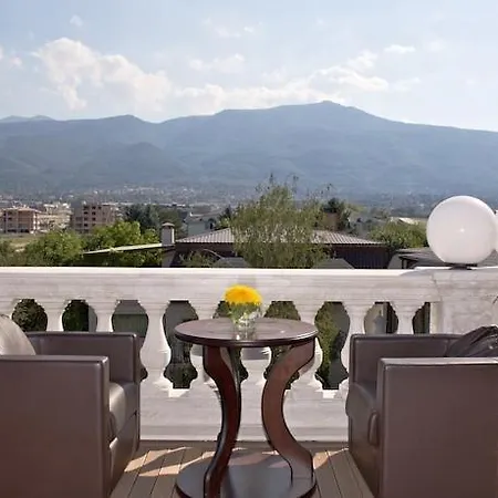 Ajax Boutique Apartments